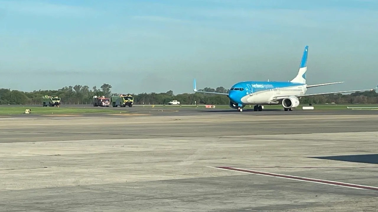 Paro de controladores: Aerolíneas cancela 28 servicios y reprograma 43