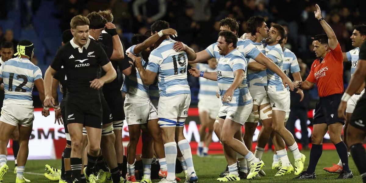 Los Pumas hicieron historia al vencer a los All Blacks en la Championship