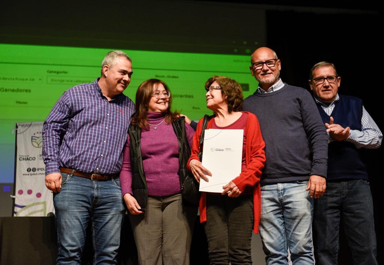 El Instituto de Vivienda entregó 50 títulos de propiedad en Sáenz Peña 