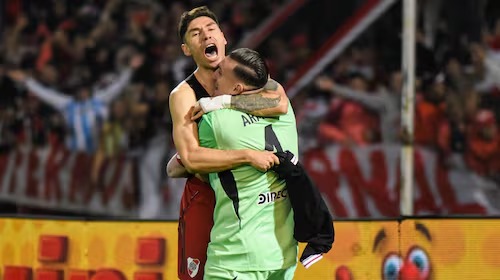 River pasó por penales y Armani fue el héroe otra vez 