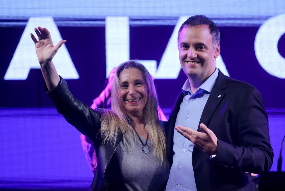 Ahora, aparecen audios que atribuyen a Karina: “Es un escándalo grabar dentro de la Casa Rosada”, asegura Adorni
