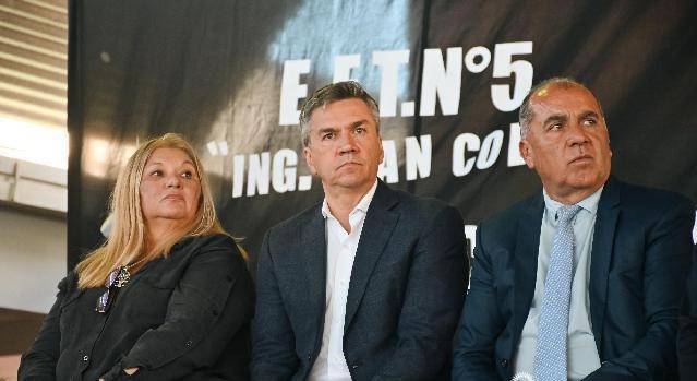   Autoridades legislativas acompañaron anuncios educativos en Las Breñas