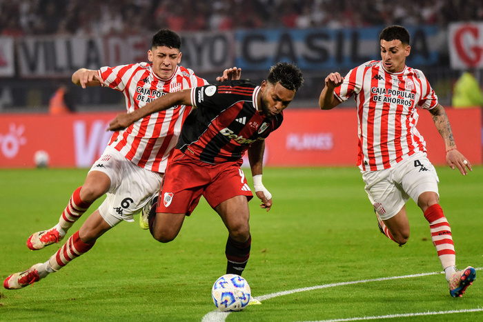 Copa Argentina: River impuso su jerarquía y goleó a los tucumanos