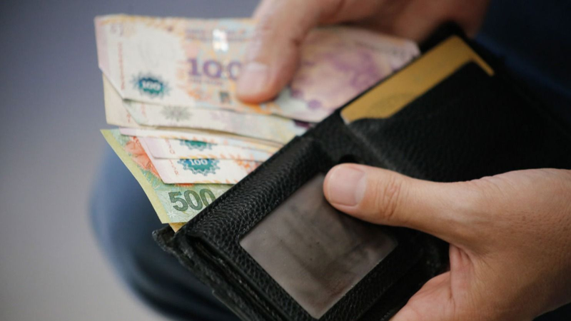 Los “sueldos” de hoy en la Argentina: miseria y precarización desmienten a Milei