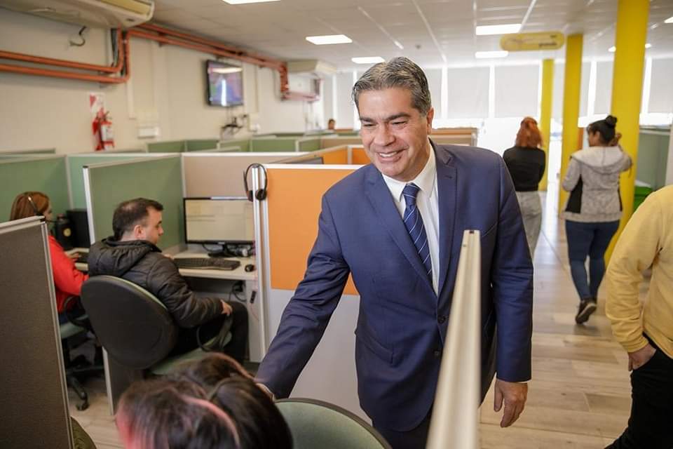 El gobernador Jorge Capitanich anunció ayer la incorporación de doscientos nuevos empleos de call center para la firma Apex 