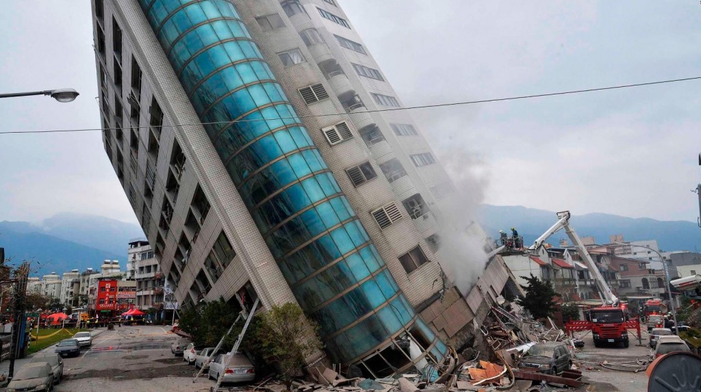 Un muerto y 79 heridos tras un fuerte sismo que sacudió el sureste de Taiwán