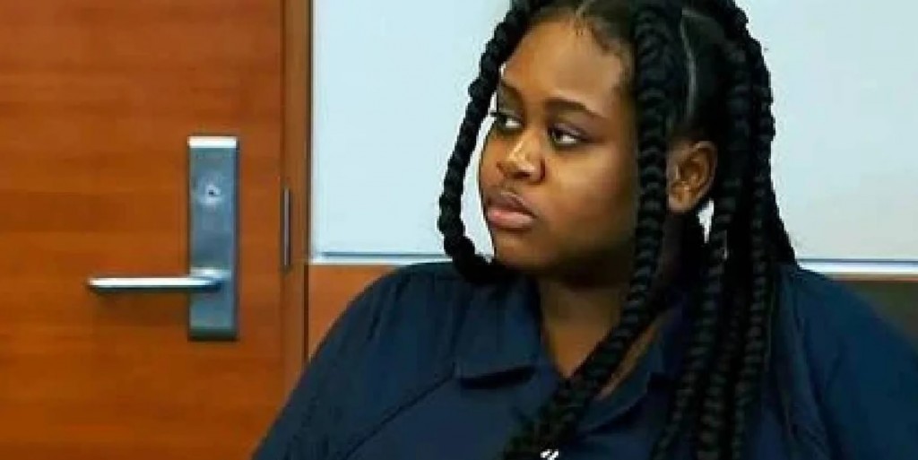 Condenan a una adolescente por matar al hombre que la abusaba y explotaba sexualmente