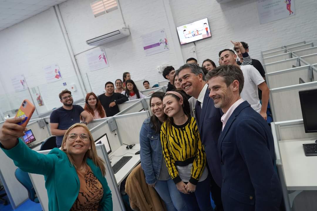 Más empleo joven en Barranqueras: el call center “Teleperformance” suma 300 nuevos puestos de trabajo