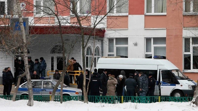 Terror en una escuela rusa: 7 niños y 6 adultos asesinados