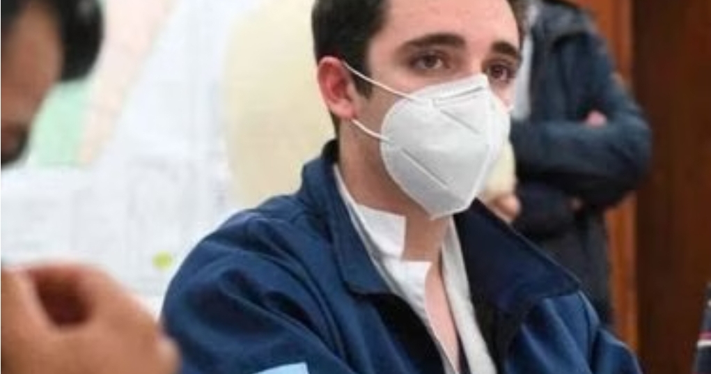 Condenan a falso médico de 19 años que atendió durante la pandemia
