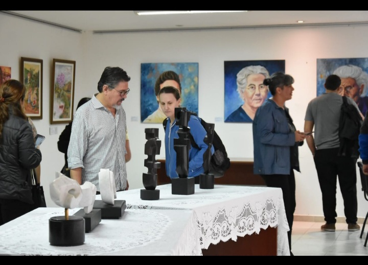 Exposición artística para celebrar el Aniversario de la imposición del nombre “Ramón de las Mercedes Tissera” a la Biblioteca Legislativa