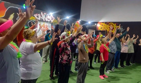 Organizan clases de gimnasia rítmica para mayores en Barranqueras