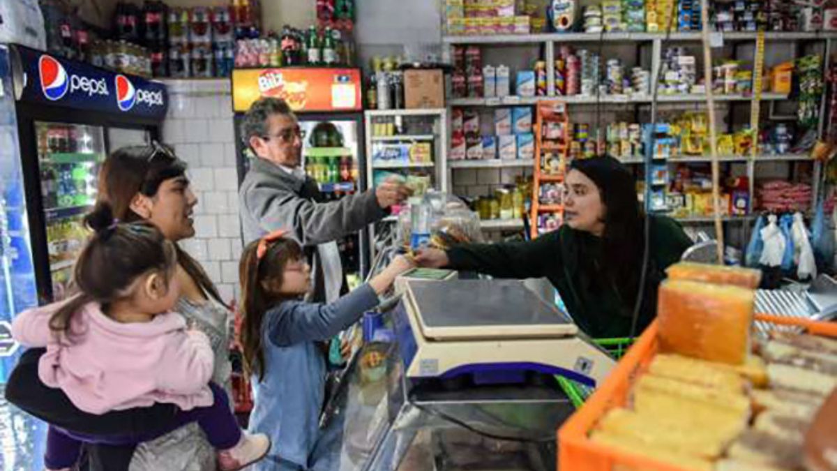 Las ventas minoristas pyme cayeron 10,5% interanual en agosto