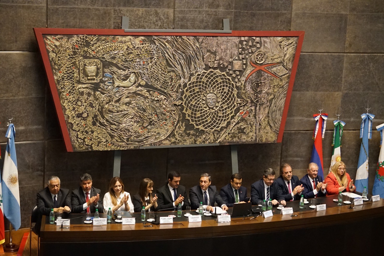 En el Parlamento del Norte Grande, chaqueños volvieron a pedir por el segundo puente con Corrientes