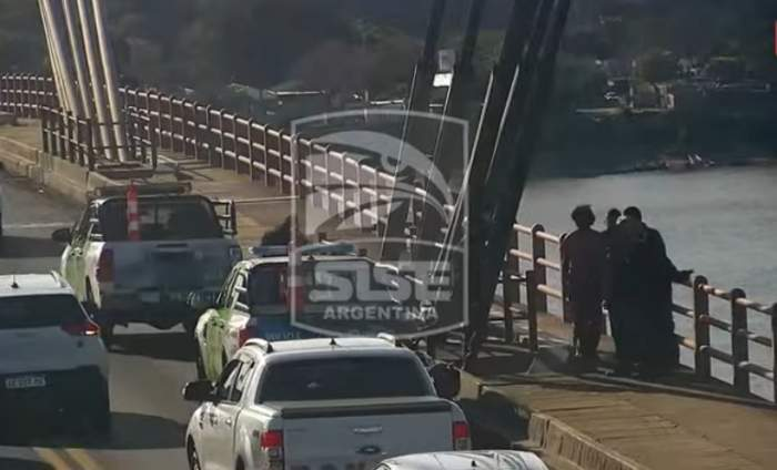 Rescataron a un hombre con intenciones de arrojarse del puente General Belgrano