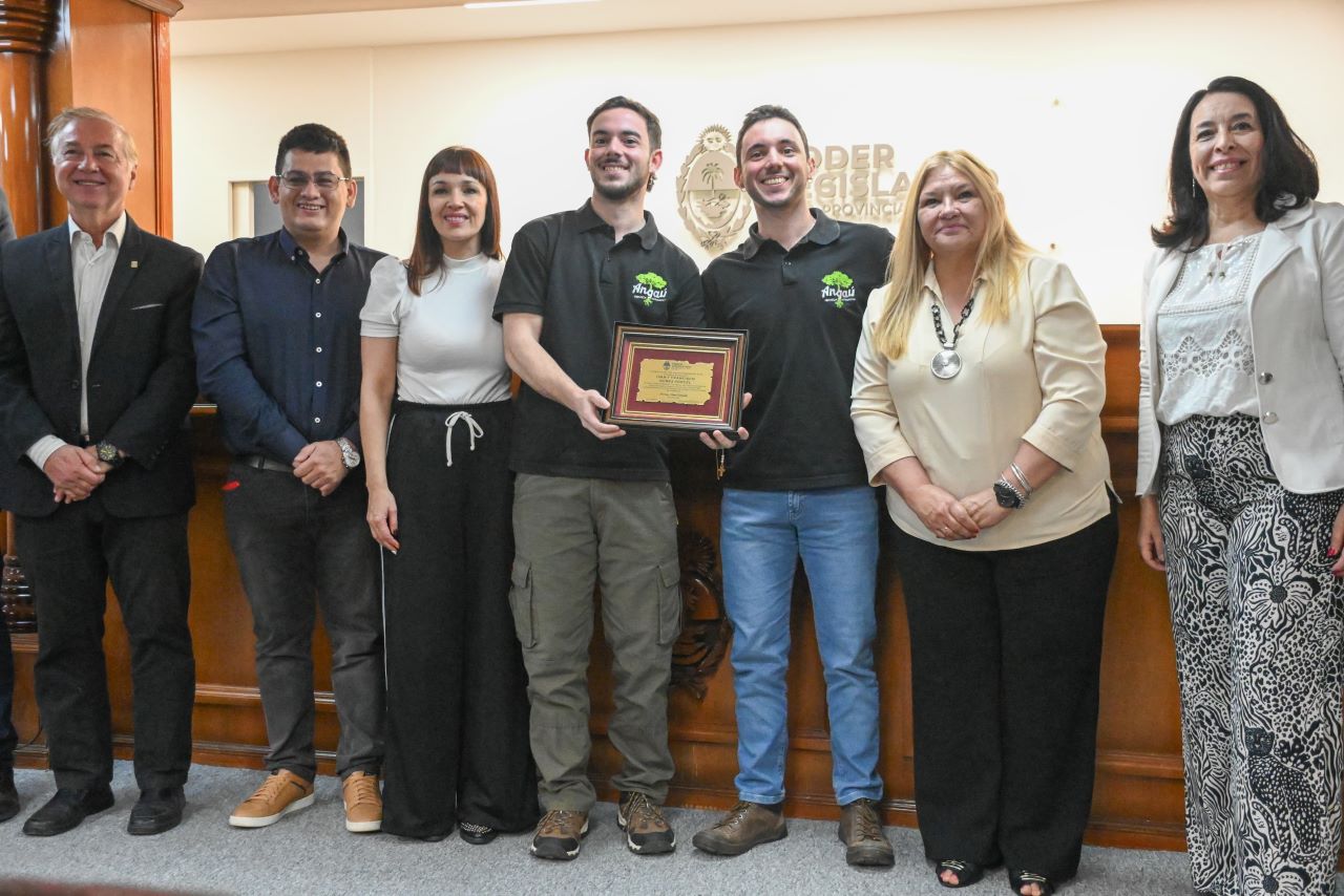 Este lunes, la Legislatura premió a cinco jóvenes destacados en distintos rubros