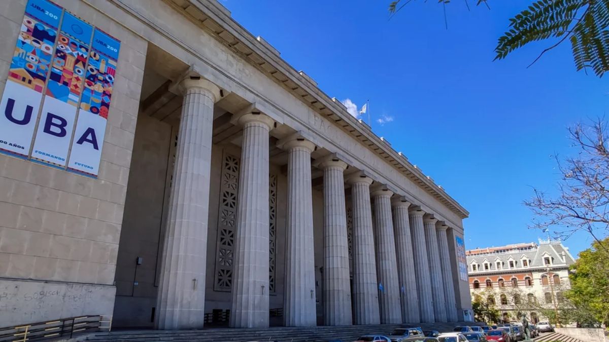 Docentes y nodocentes de la UBA paran en 