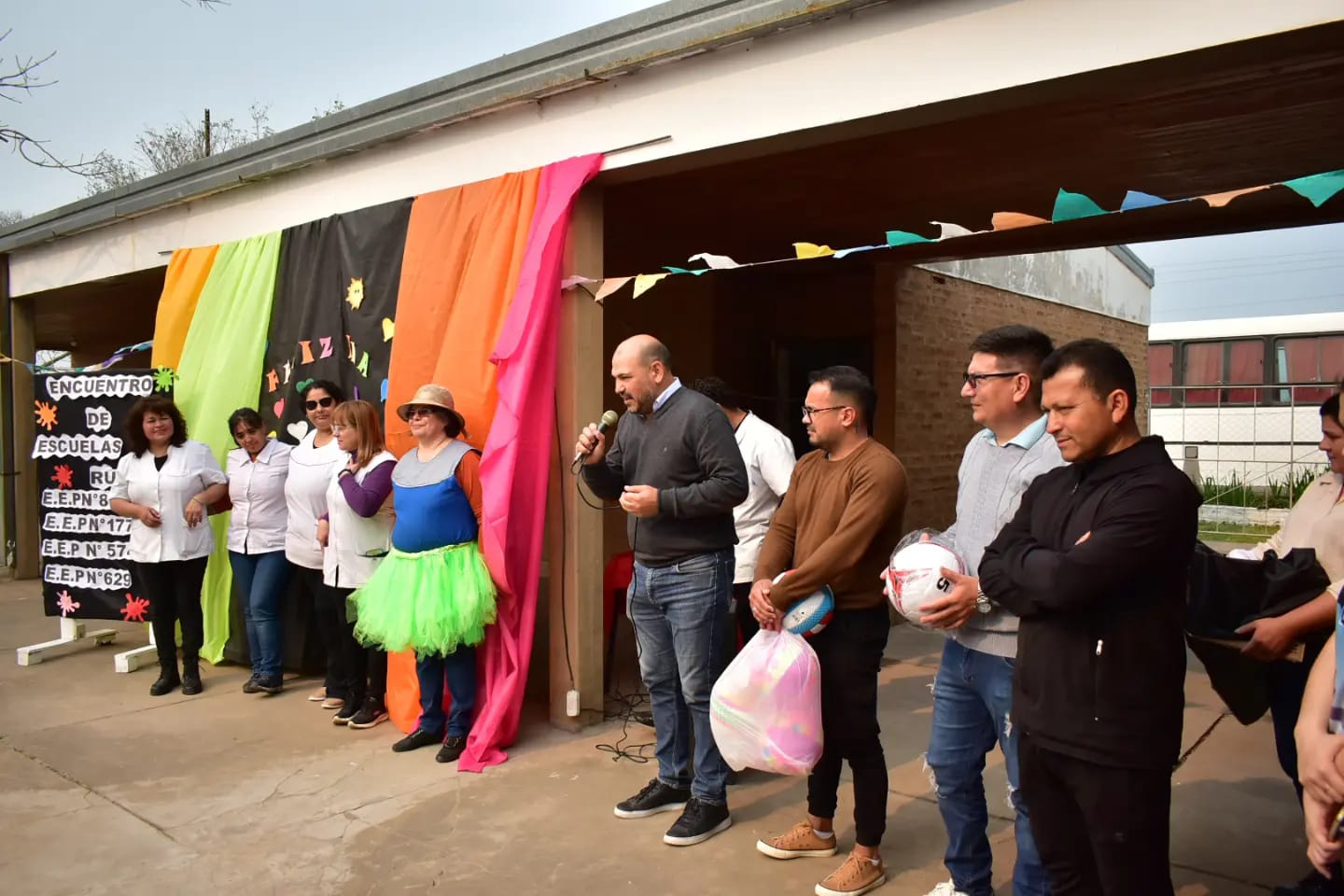 El municipio de Makallé acompañó el encuentro de escuelas rurales