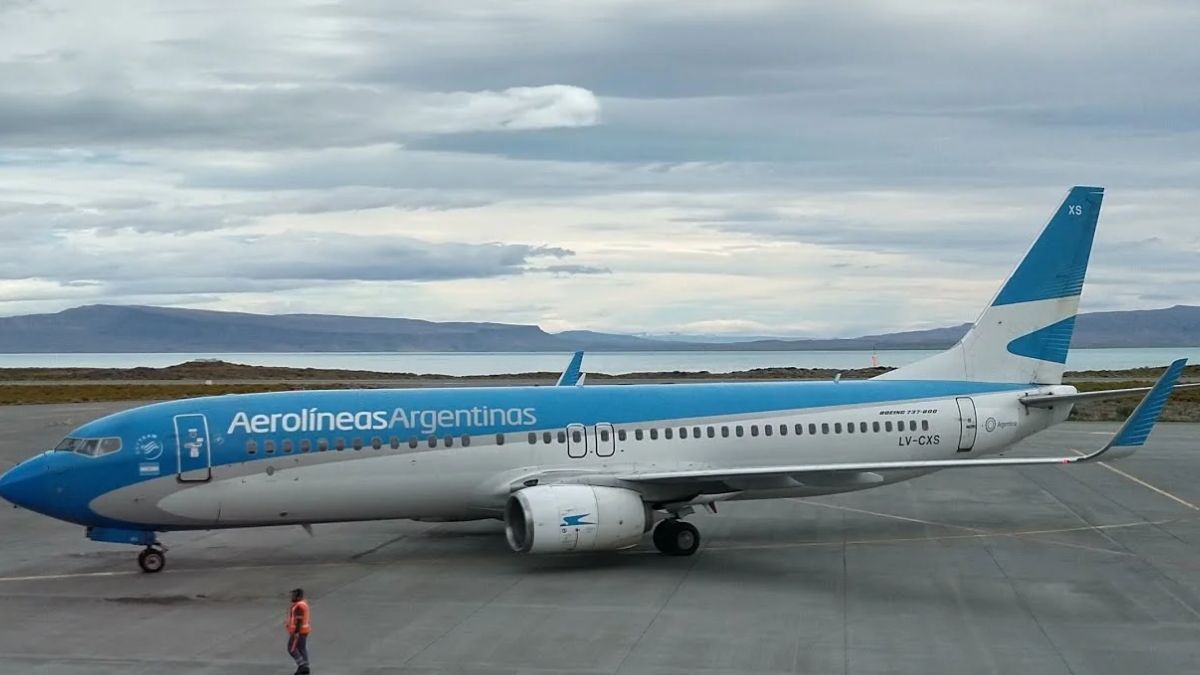 Crisis en Aerolíneas Argentinas: comenzó el cese de actividades y habrá cancelaciones de vuelos