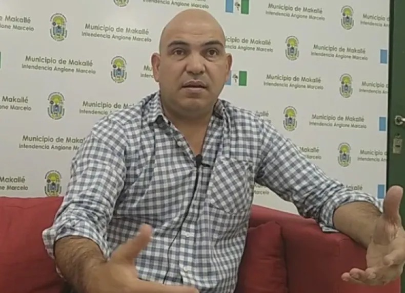 “Avanzamos en obras para la comunidad” y “comenzamos con la entrega de los carnets de Manipulación Segura de Alimentos” detalló Angione