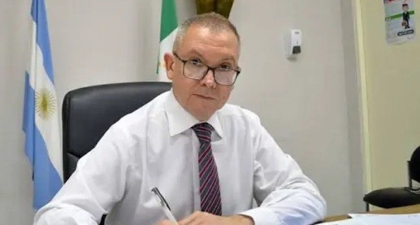 Pasajes que entregan diputados: “Tenemos para nosotros y para ayudar a la gente”, dice Pedrini