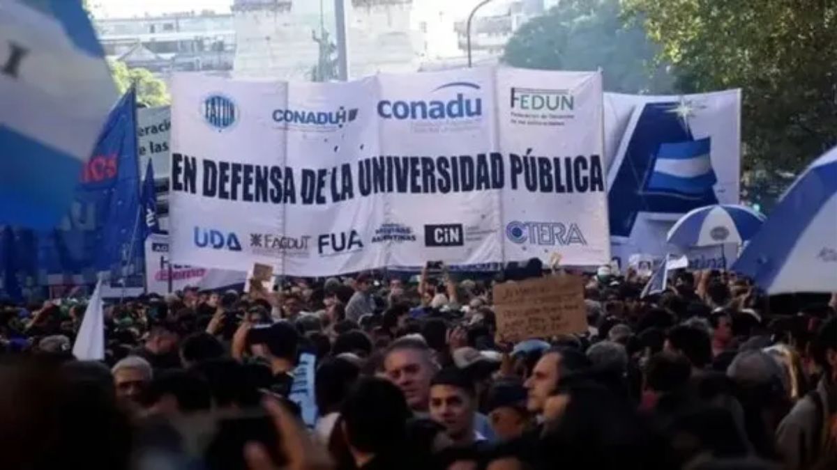 Docentes universitarios convocan a un nuevo paro por el financiamiento