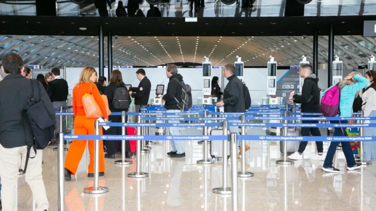 Paro de Aerolíneas Argentinas: la medida será por 24 horas desde este mediodía, qué pasa con los vuelos