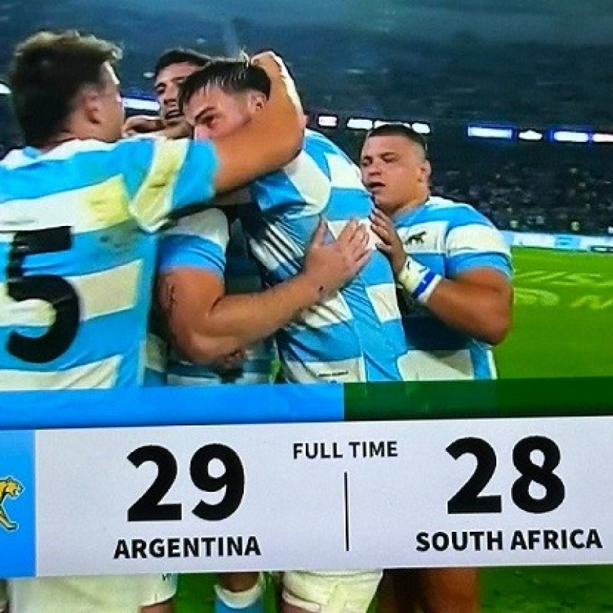 En una enorme hazaña Los Pumas vencieron al campeón del mundo Sudáfrica  