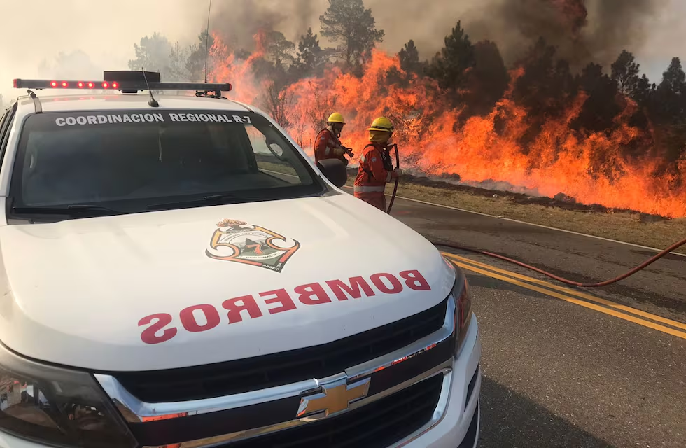 Incendios en Córdoba: siguen en Punilla y amenazan otra vez en Calamuchita
