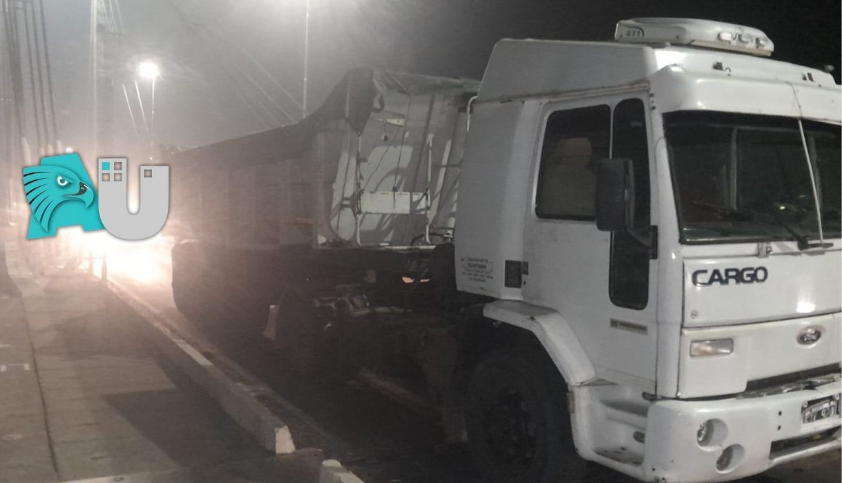  Un camión con problemas en la batería originó una larga demora para cruzar el puente Chaco-Corrientes