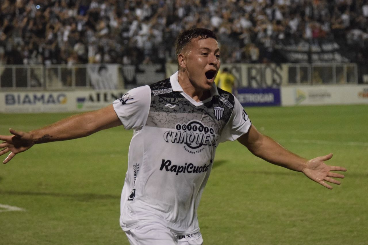 Con un pibe de la casa, For Ever dio vuelta el resultado y festejó ante Atlanta