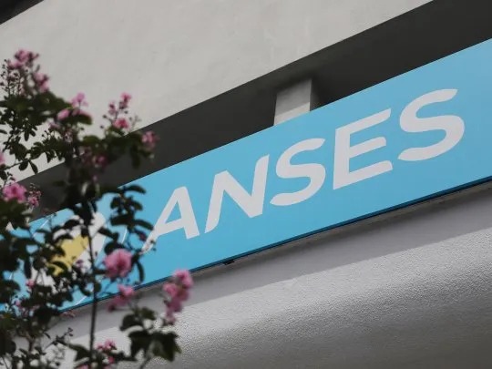 AUH: Anses aumenta las asignaciones familiares y actualiza los límites de ingreso desde octubre