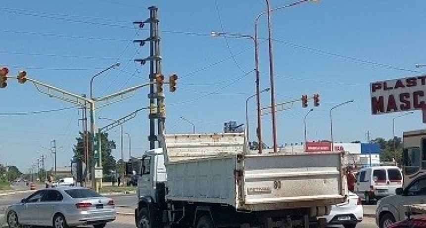 Peatón está grave después de haber sido atropellado en un acceso a Resistencia