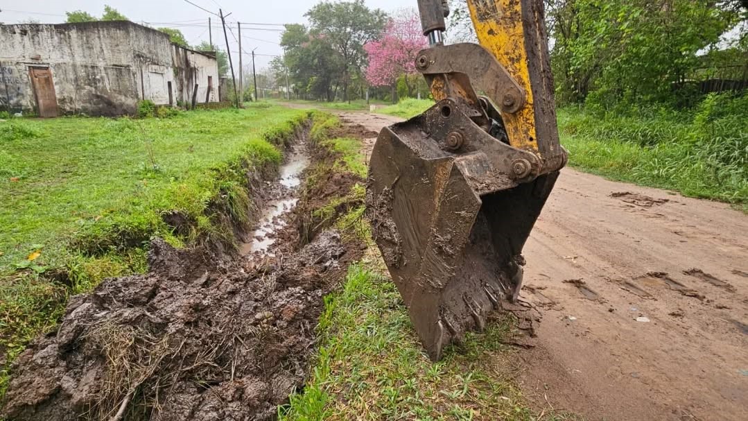 La Municipalidad de Fontana avanza con obras de desagüe en el barrio Floriani