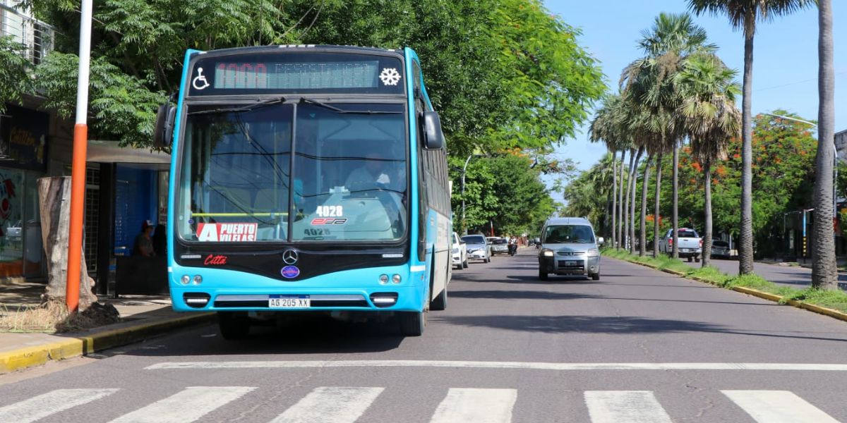 Choferes cobraron y vuelven a circular los colectivos en el Gran Resistencia