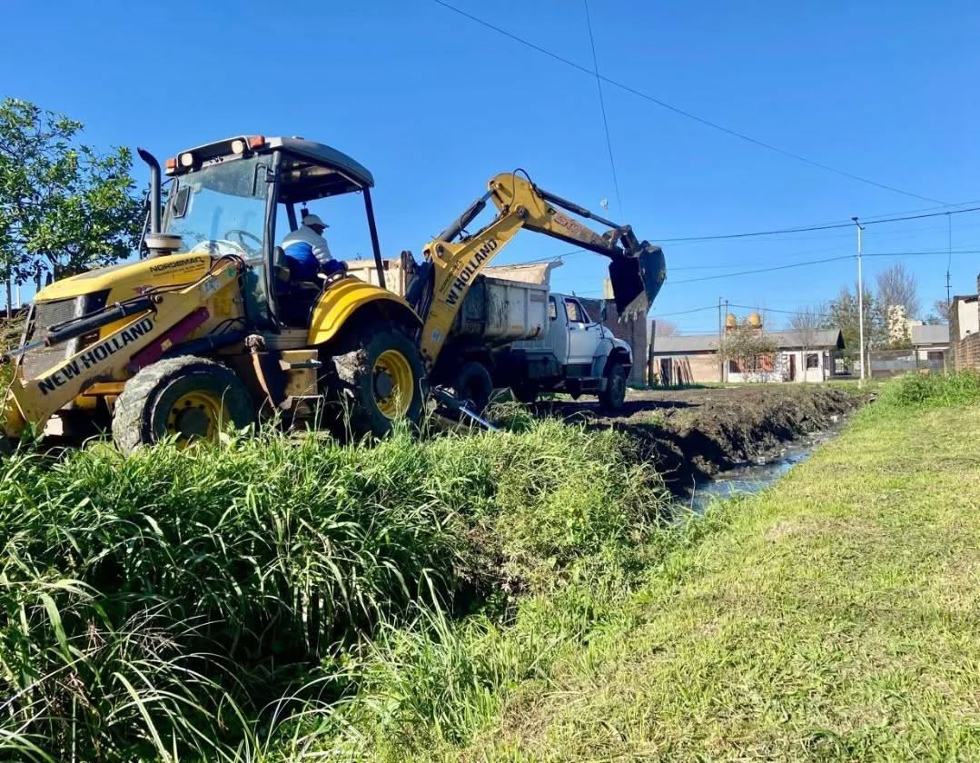 Saneamiento ambiental de la Municipalidad de Fontana en el 50 Viviendas