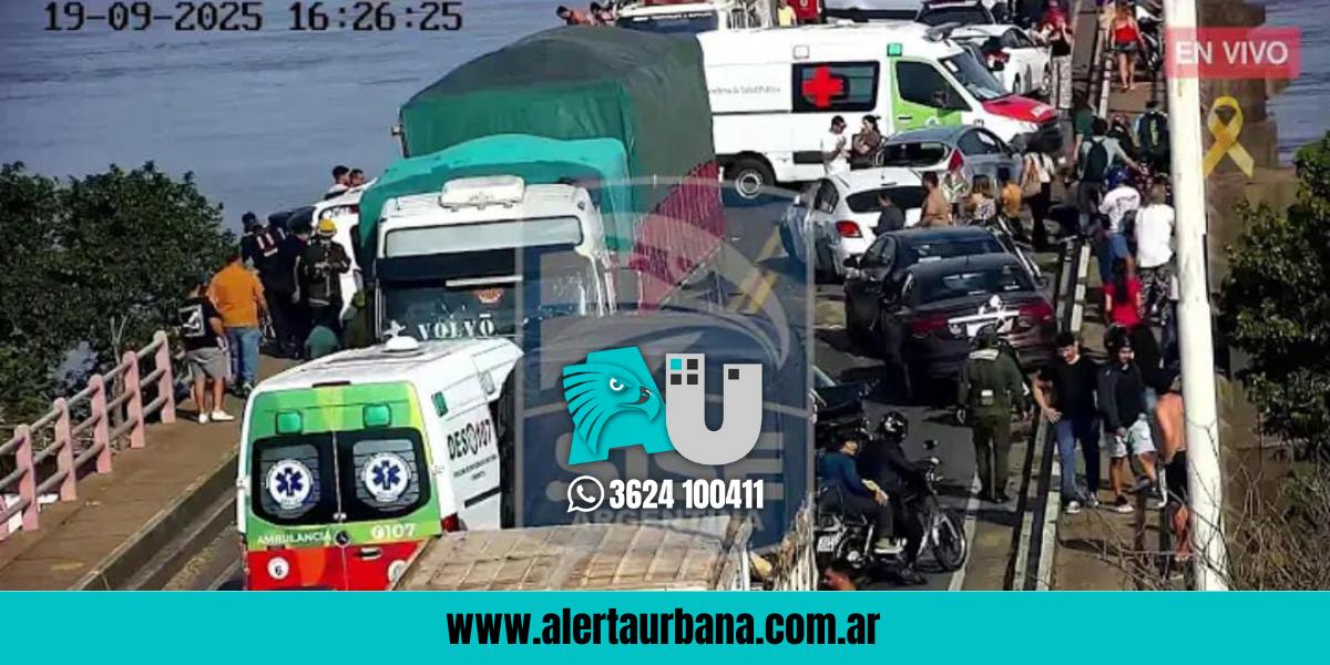 De milagro no fue una tragedia: choque en cadena en el Puente deja a un vehículo al borde caer al Paraná