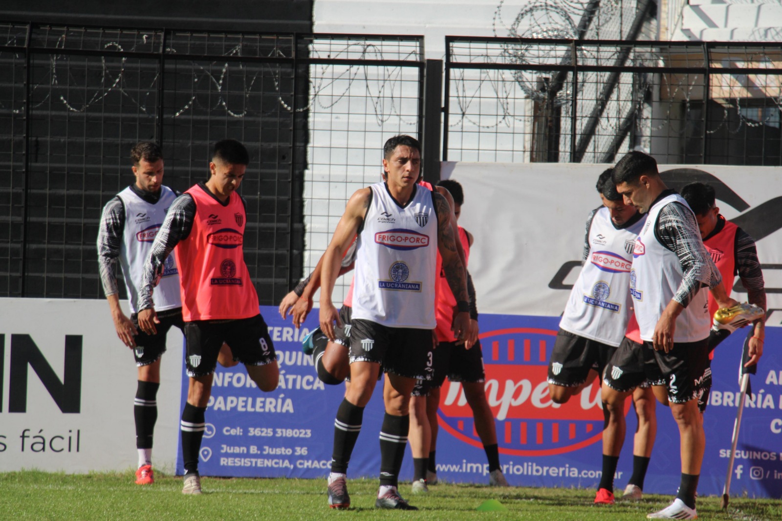 Primera Nacional: For Ever con tres cambios para recibir al líder Estudiantes de Río Cuarto en otro duelo clave para permanecer en el Reducido