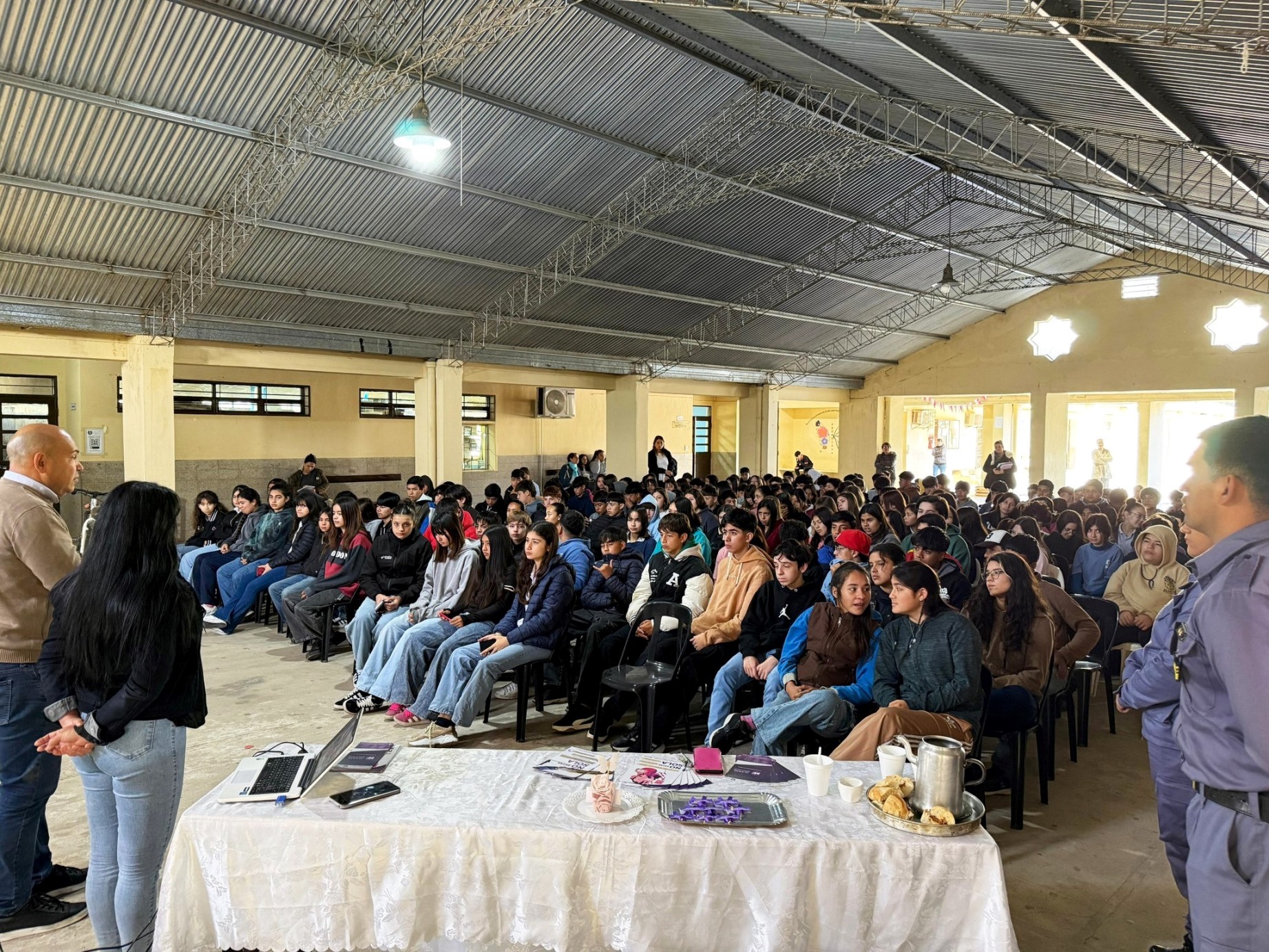 El municipio de Makallé realizó charla de concienciación sobre violencia familiar y de género 