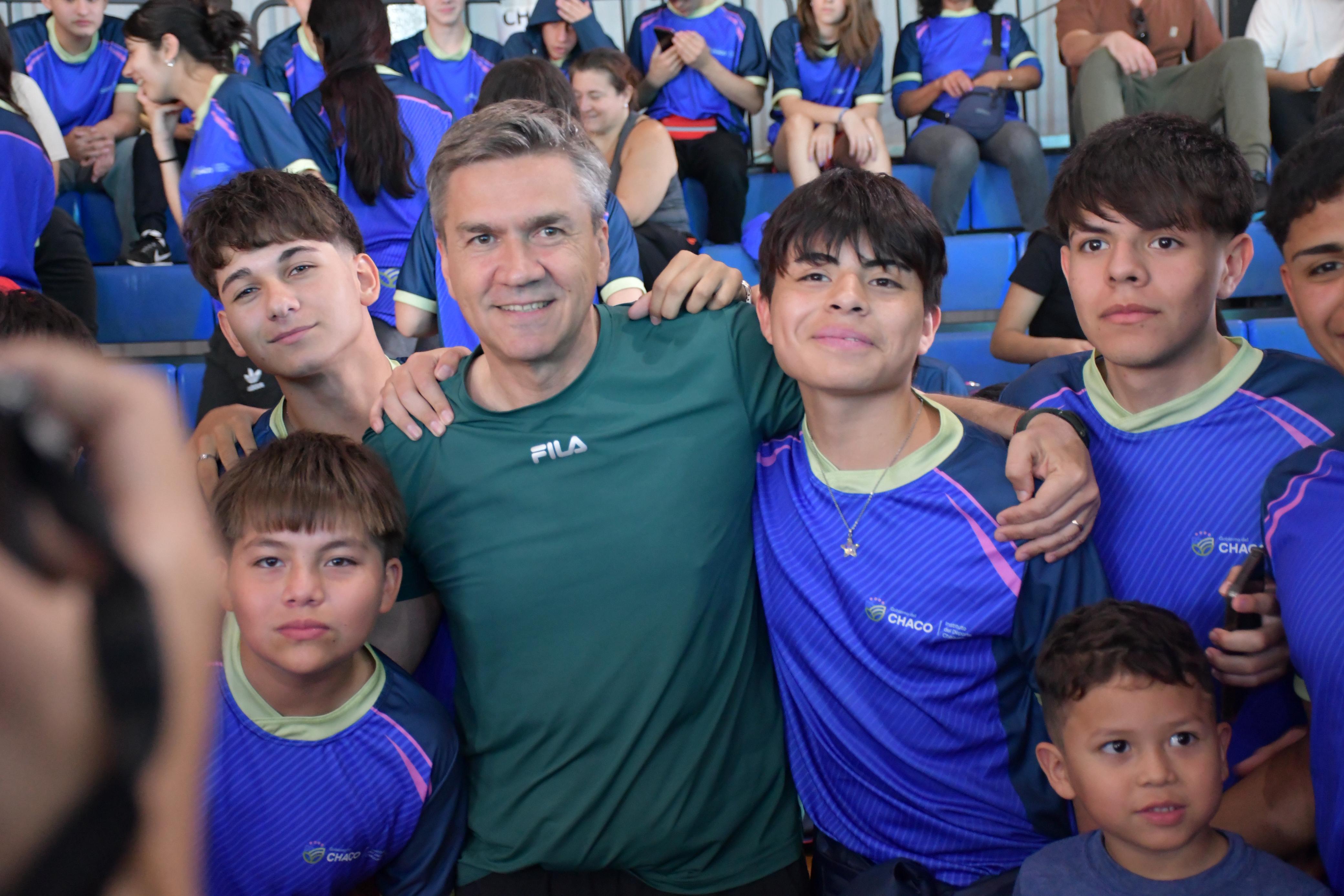  El gobernador despidió a la delegación chaqueña que viajó a Mar del Plata por los Juegos Nacionales