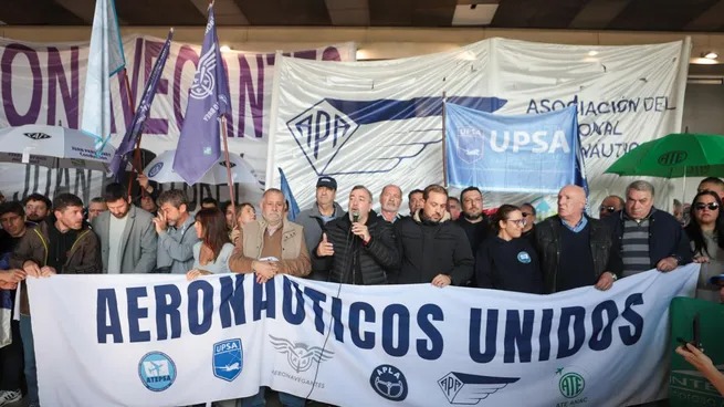  Aeronáuticos lanzan asambleas nacionales y podrían darse demoras en los vuelos de este lunes