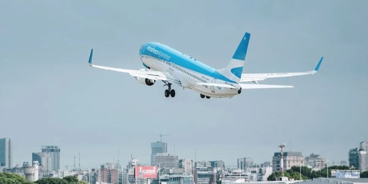 Nuevo asalto judicial: Un fondo buitre pide las acciones de Aerolíneas Argentinas y Banco Nación
