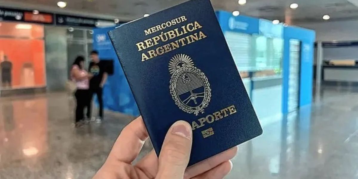 Alerta del Renaper por fallas en miles de pasaportes argentinos