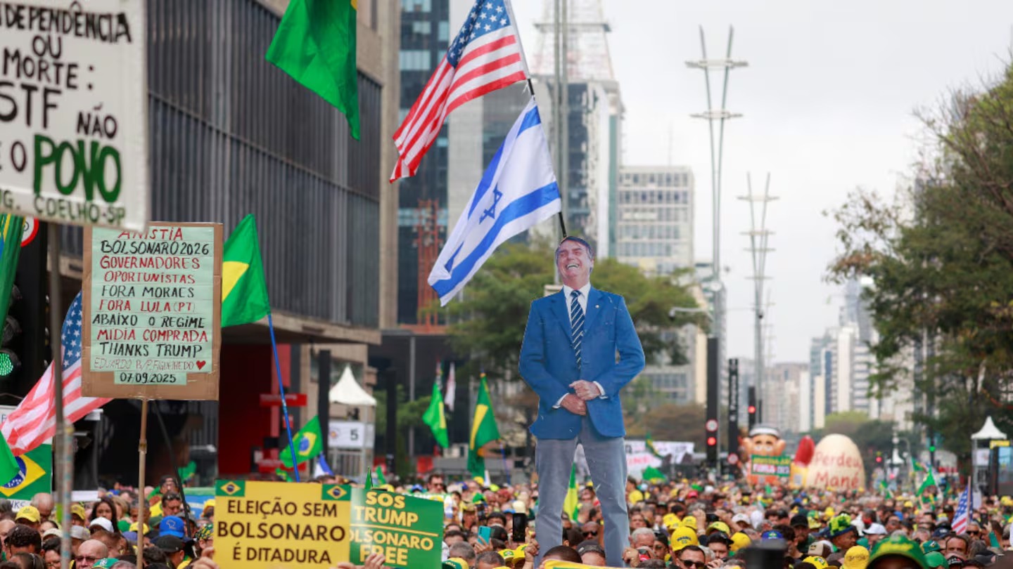 Miles de brasileños marcharon para pedir amnistía a Bolsonaro