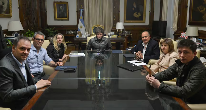 Nueva reunión del Gabinete de Milei preparando difícil negociación con los gobernadores