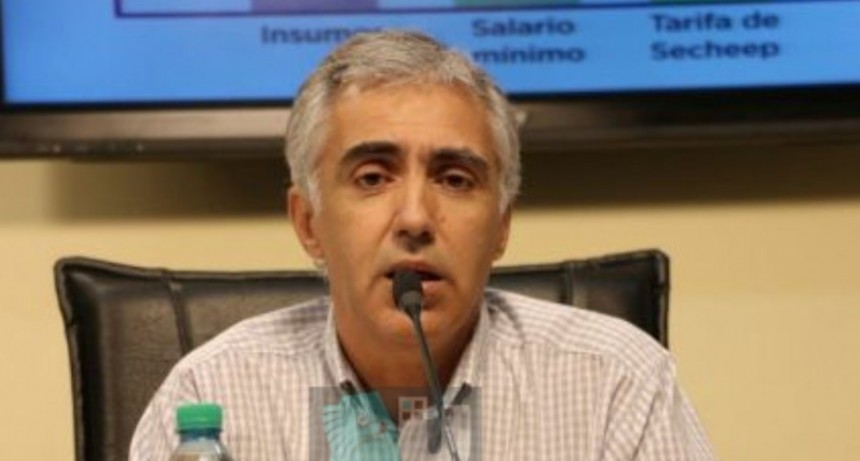 Están dificultando el trabajo del personal que quiere trabajar y tienen de rehén a los usuarios.