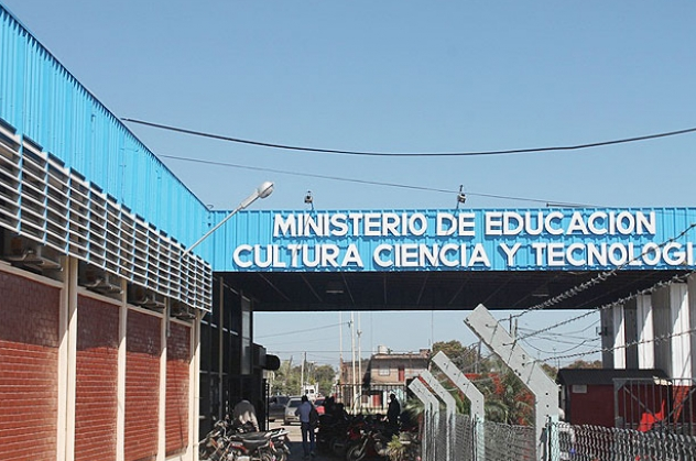 El Ministerio de Educación informó que la preinscripción para ingresantes a las escuelas será online