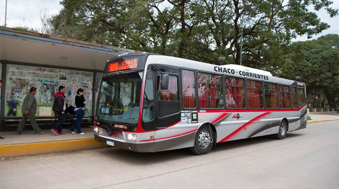 Después de la medianoche, se normaliza el servicio de transporte público de pasajeros Chaco-Corrientes
