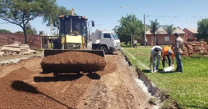 Makallé: comenzó la construcción de nuevas cuadras de pavimento urbano