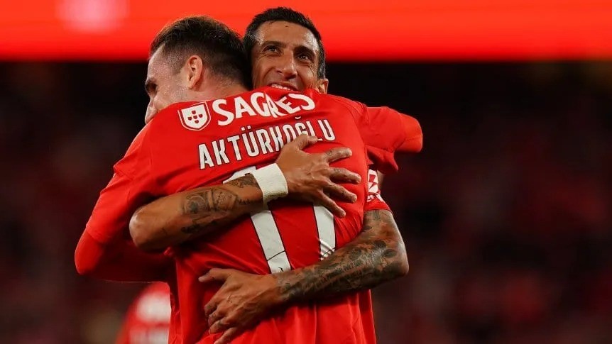 Aporte en la red de Di María en la goleada de Benfica ante Atlético Madrid